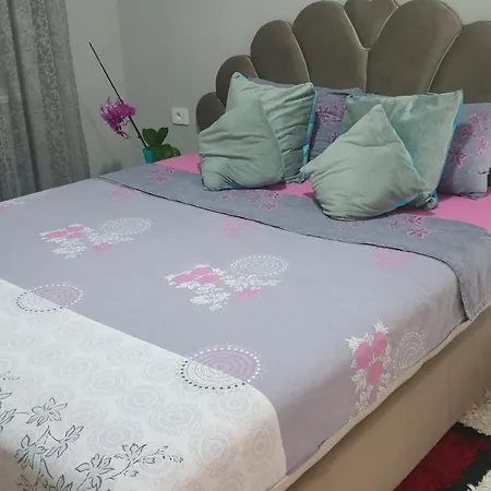 Sweet Dreams 2